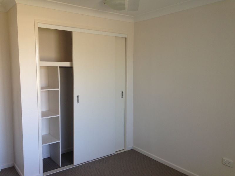 16 Owen Avenue, Gracemere QLD 4702
