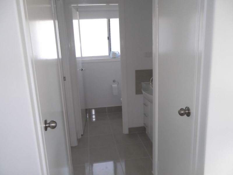 33 Burke and Wills Drive, Gracemere QLD 4702
