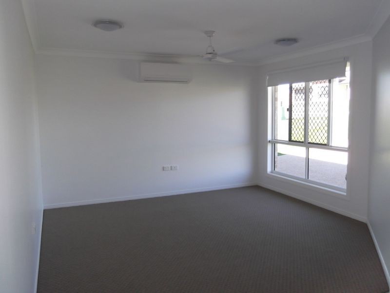33 Burke and Wills Drive, Gracemere QLD 4702