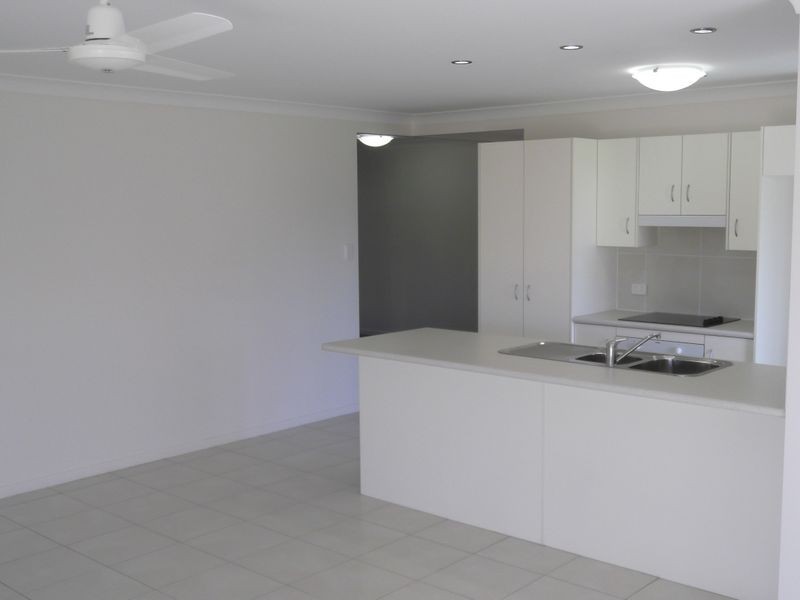 9 Jane Crecent, Gracemere QLD 4702