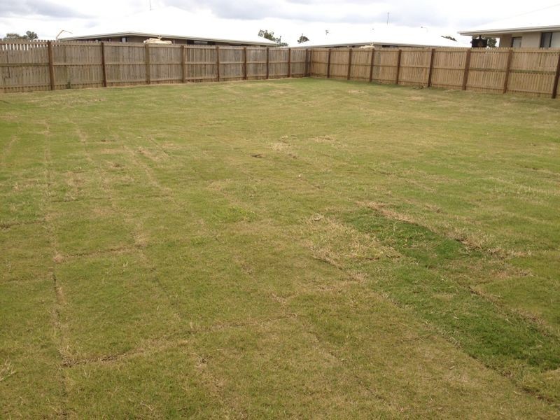 8 Wakim Close, Gracemere QLD 4702