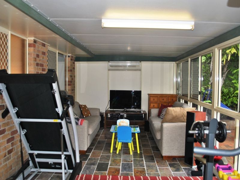 11 Kavanagh Crescent, Koongal QLD 4701