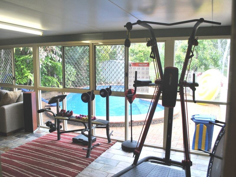 11 Kavanagh Crescent, Koongal QLD 4701