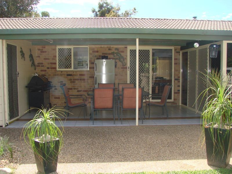 11 Kavanagh Crescent, Koongal QLD 4701