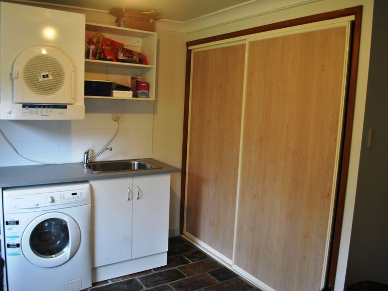 11 Kavanagh Crescent, Koongal QLD 4701