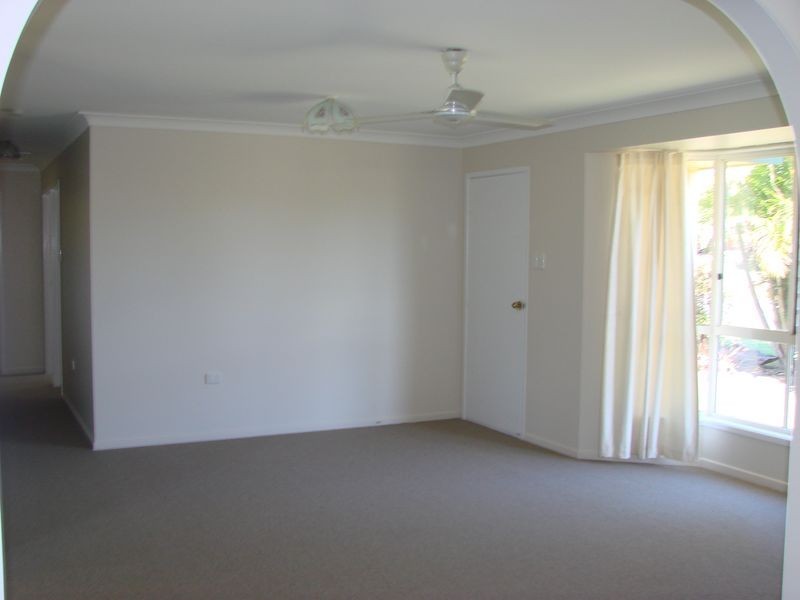 13 Rosewood Avenue, Gracemere QLD 4702