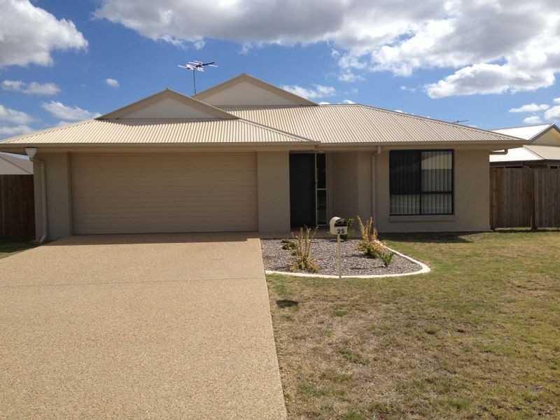 25 Riley Drive, Gracemere QLD 4702