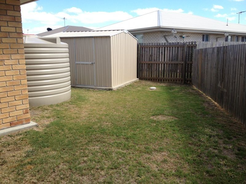 25 Riley Drive, Gracemere QLD 4702