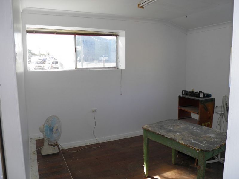 101 McLaughlin Street, Kawana QLD 4701