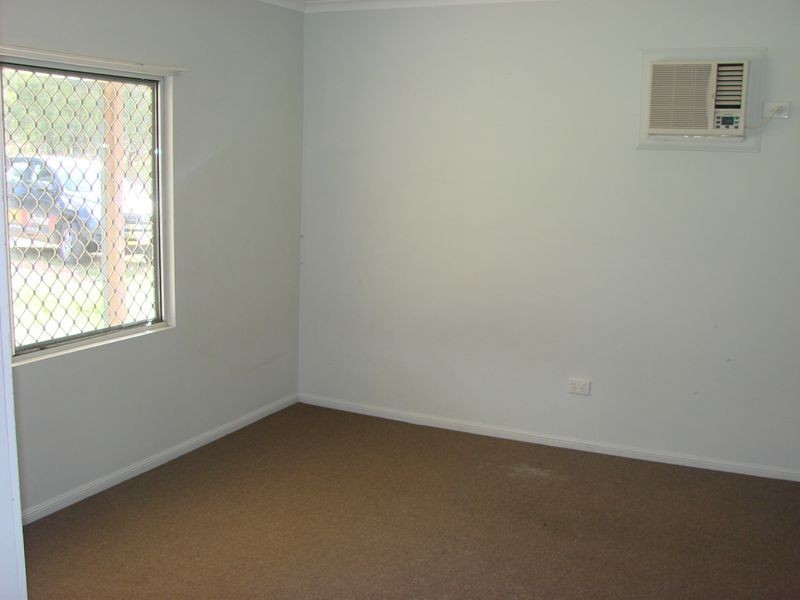 7 RACECOURSE RD, Mount Morgan QLD 4714