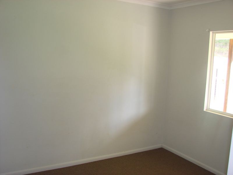 7 RACECOURSE RD, Mount Morgan QLD 4714
