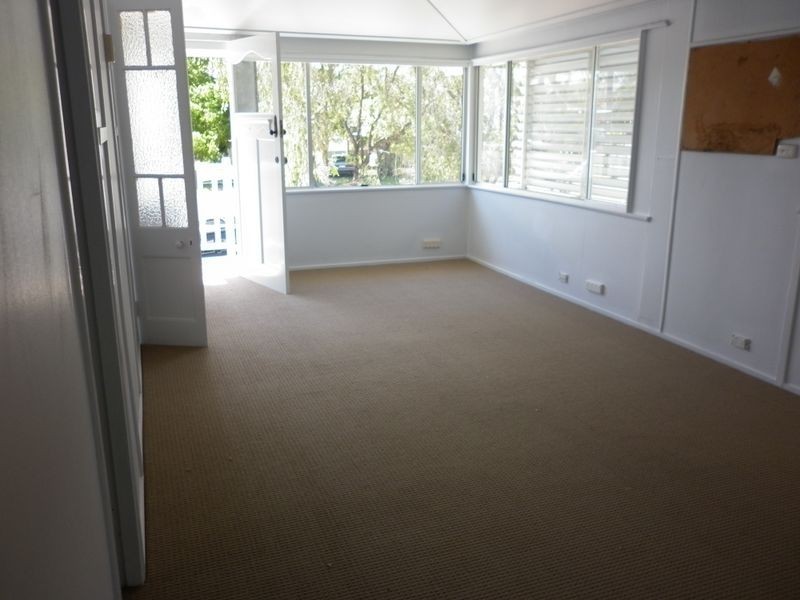 17 Francis Street, Depot Hill QLD 4700