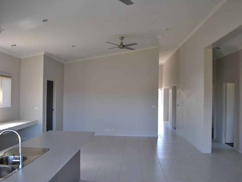 12 Conway Court, Gracemere QLD 4702