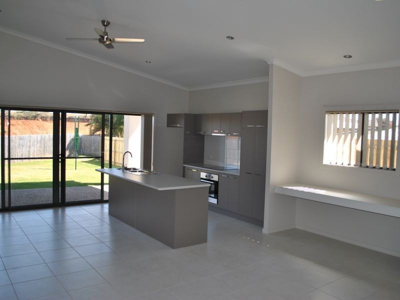 12 Conway Court, Gracemere QLD 4702