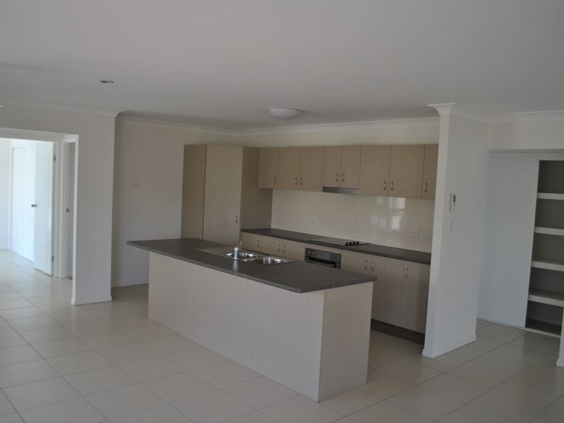 34 Wexford Court Paramount Park Estate, Rockyview QLD 4701