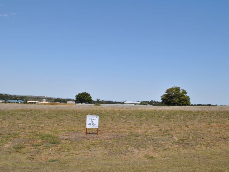 96 Trinity Avenue Paramount Park Estate, Rockyview QLD 4701