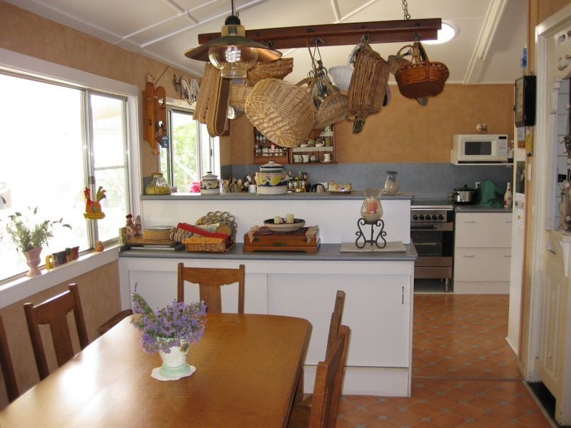 4 Ann Street, Allenstown QLD 4700