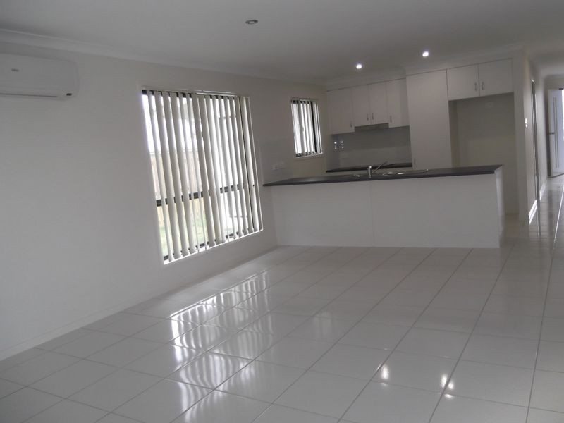 6 Wakim Close, Gracemere QLD 4702