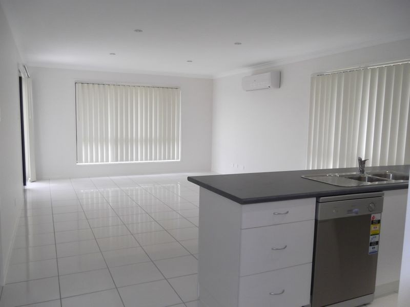 6 Wakim Close, Gracemere QLD 4702