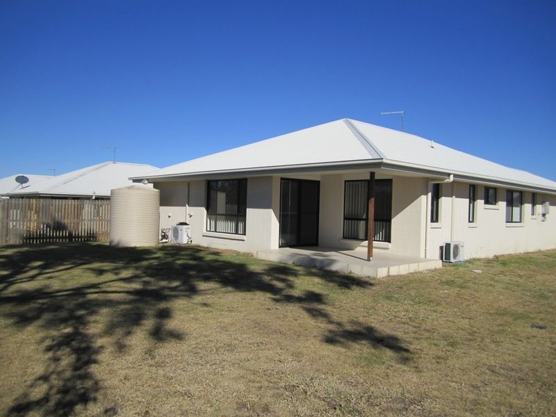 33 Amy Street, Gracemere QLD 4702