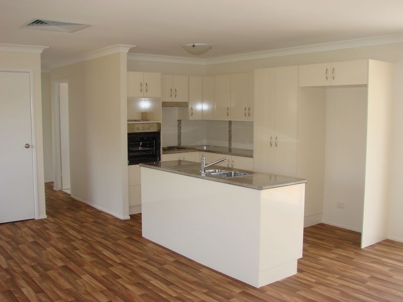 4 Cassar Street, Gracemere QLD 4702