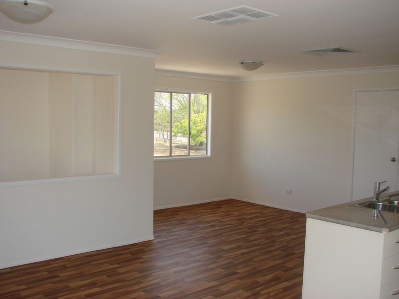 4 Cassar Street, Gracemere QLD 4702