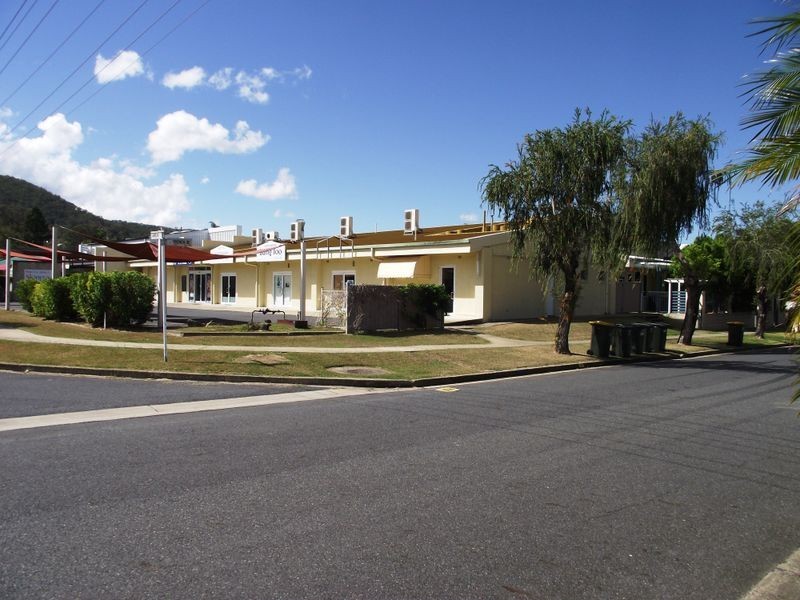 384-386 French Avenue, Frenchville QLD 4701