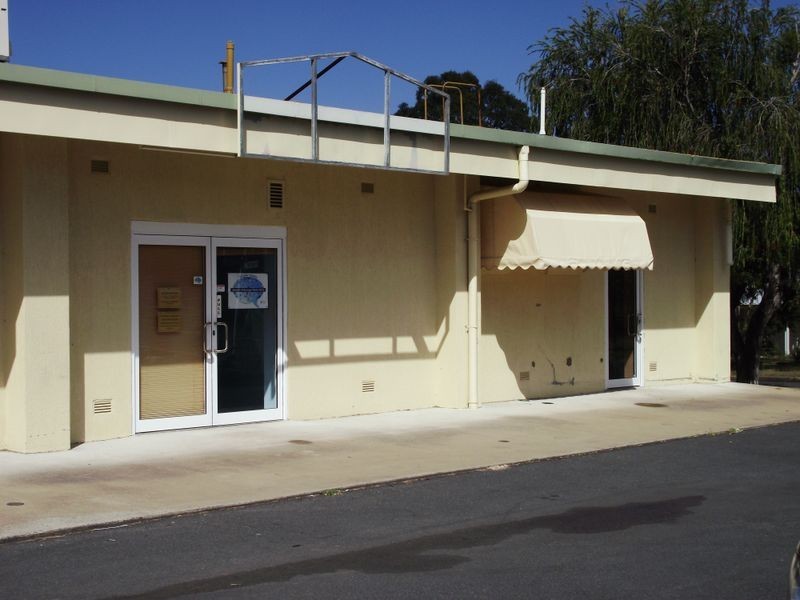 384-386 French Avenue, Frenchville QLD 4701