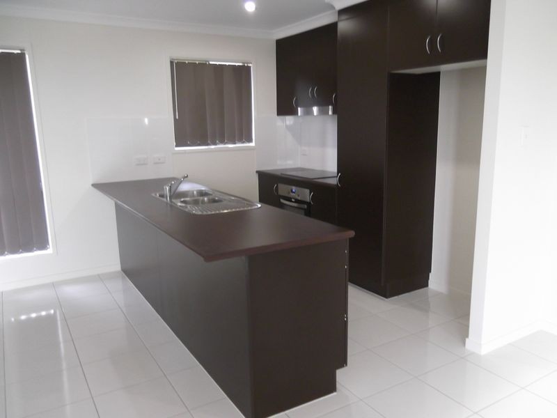 30 Marc Crescent, Gracemere QLD 4702