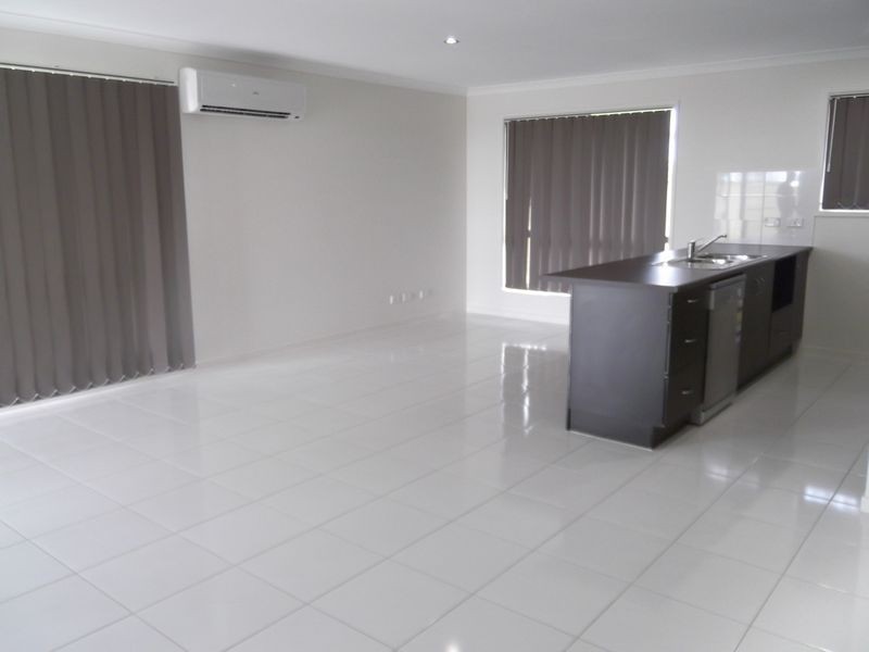 30 Marc Crescent, Gracemere QLD 4702