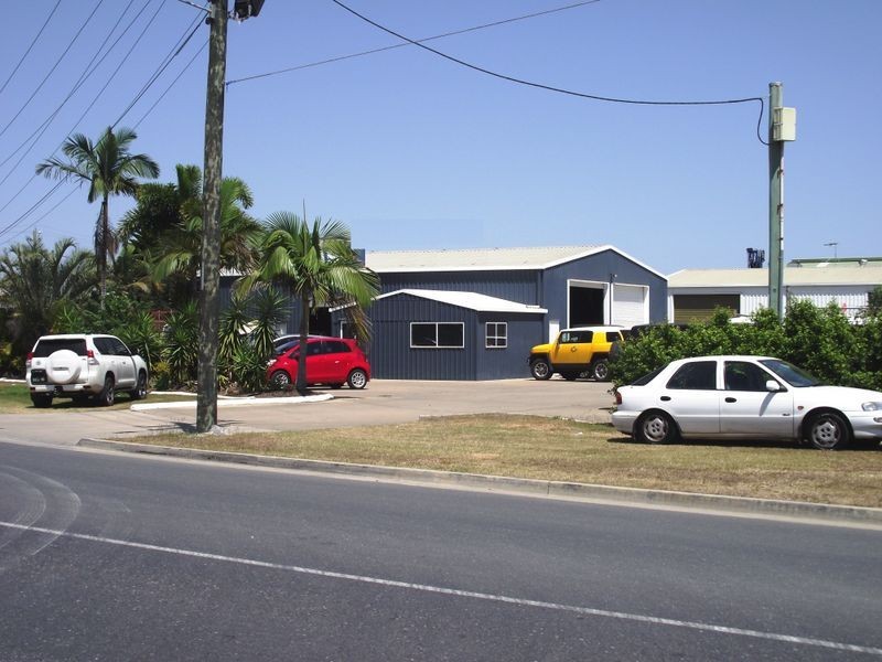 63 Park Street, Park Avenue QLD 4701
