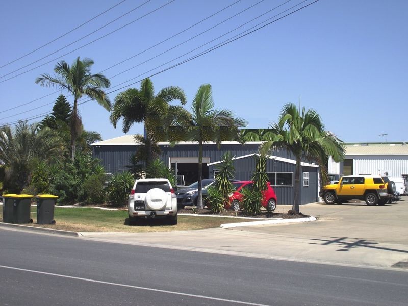 63 Park Street, Park Avenue QLD 4701