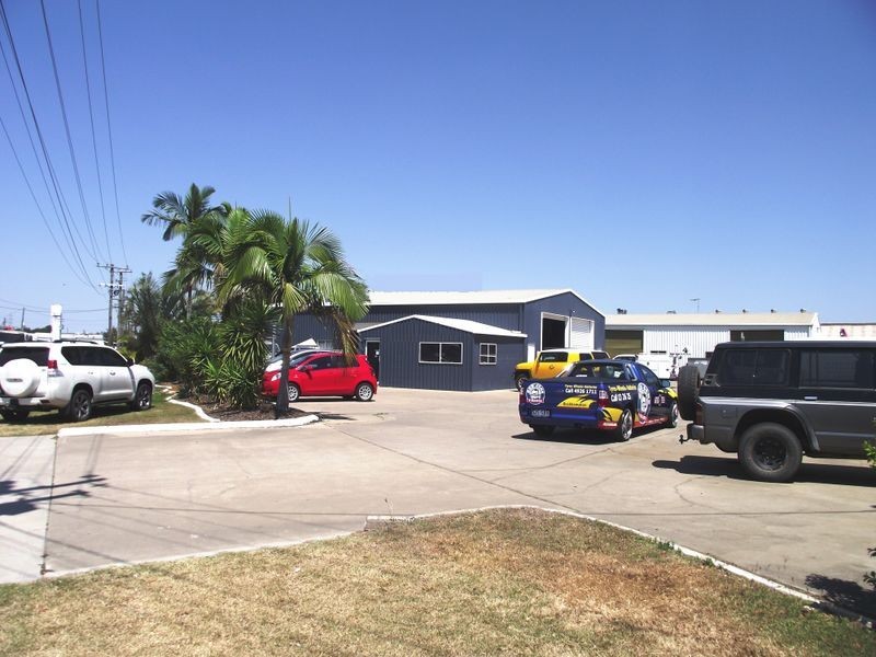 63 Park Street, Park Avenue QLD 4701