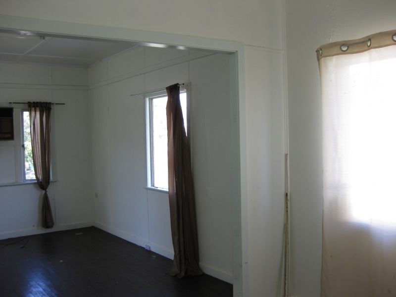 227 Peter Street, Berserker QLD 4701