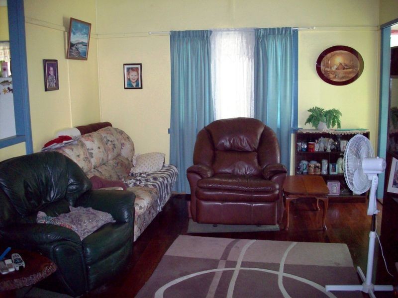 11 Bourke Street, Park Avenue QLD 4701