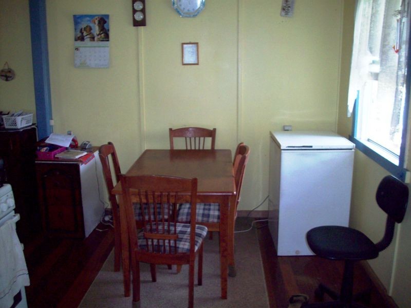 11 Bourke Street, Park Avenue QLD 4701