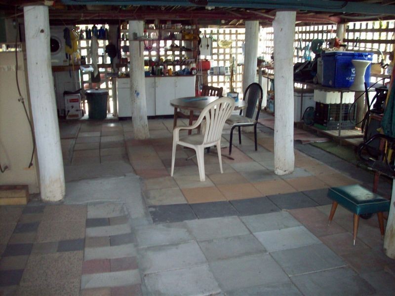 11 Bourke Street, Park Avenue QLD 4701