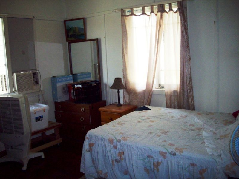 11 Bourke Street, Park Avenue QLD 4701