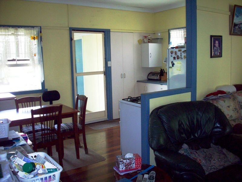 11 Bourke Street, Park Avenue QLD 4701