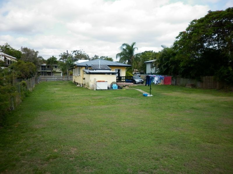 98 Berserker Street, Berserker QLD 4701