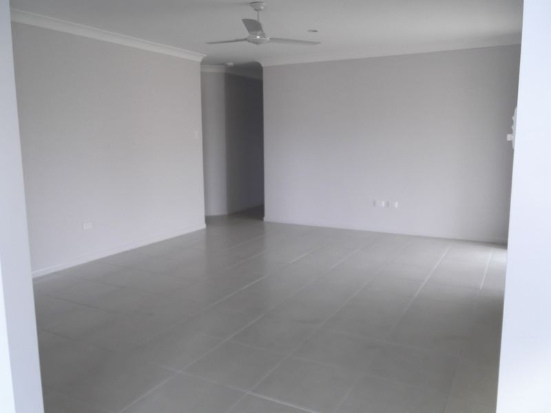 4 Justin Street, Gracemere QLD 4702