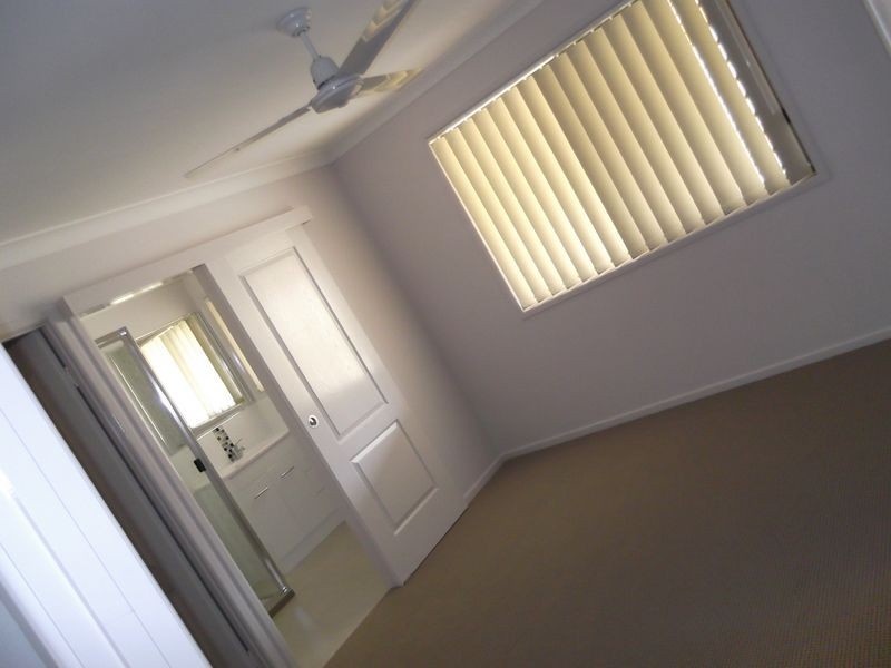 4 Justin Street, Gracemere QLD 4702