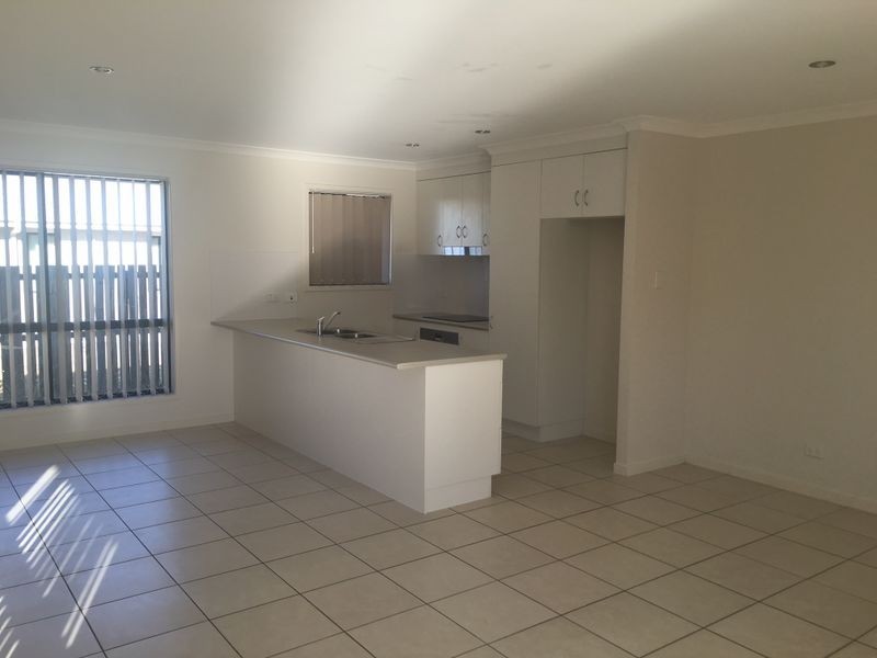 17 Marc Crescent, Gracemere QLD 4702