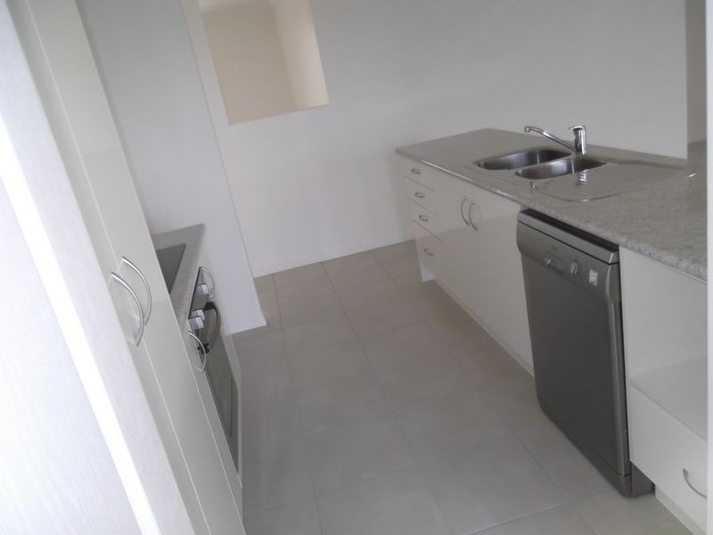 21 Wara Place, Gracemere QLD 4702