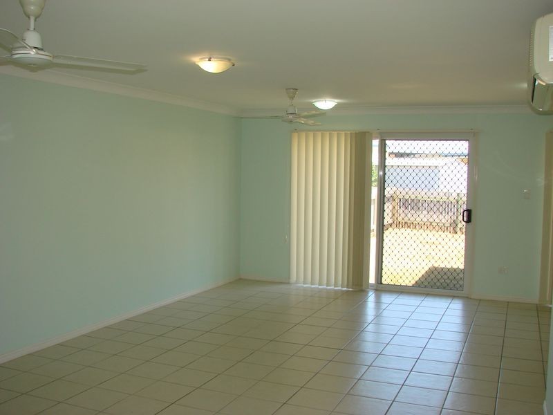 1/4 Poinciana Place, Gracemere QLD 4702