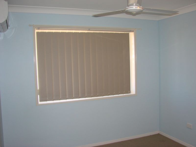 1/4 Poinciana Place, Gracemere QLD 4702