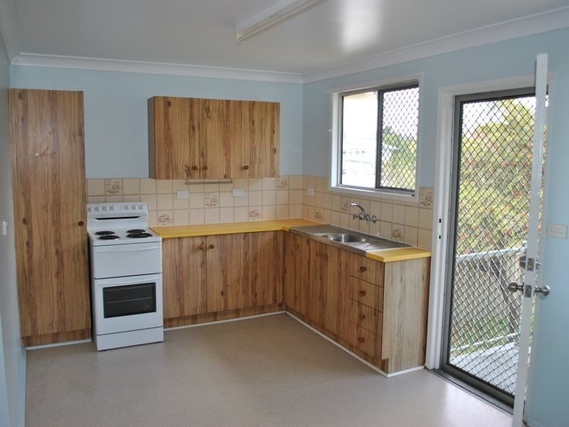 13 Barry Street, Gracemere QLD 4702