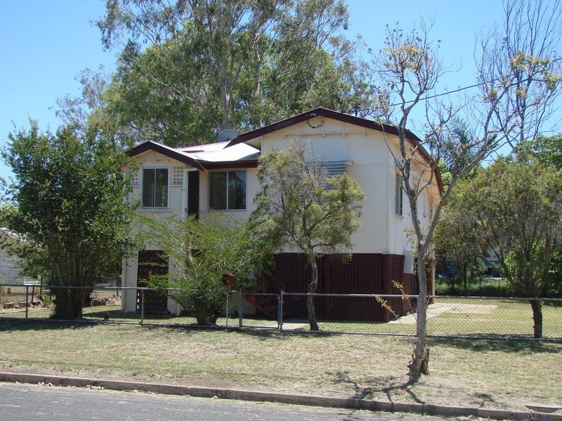 379 Murray Street, Depot Hill QLD 4700