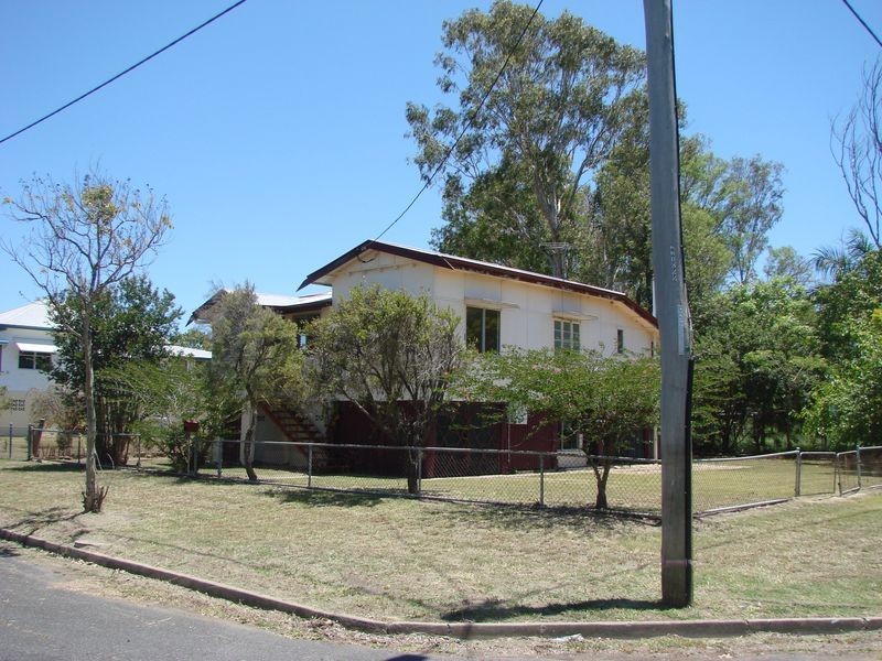 379 Murray Street, Depot Hill QLD 4700