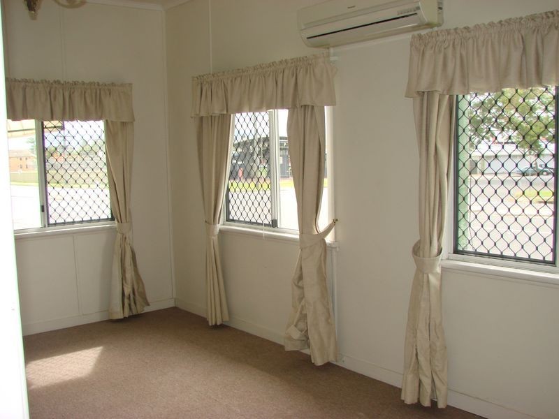 76 Murray Street, The Range QLD 4700